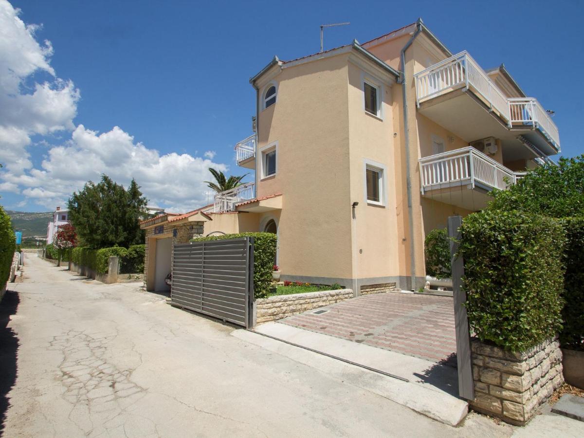 Nice Small Apartment With A Sea View Kaštela Exteriör bild